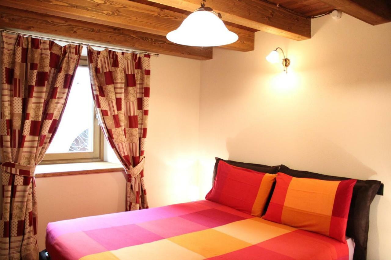 L'atelier Du Temps - Les Greniers Apartment *
